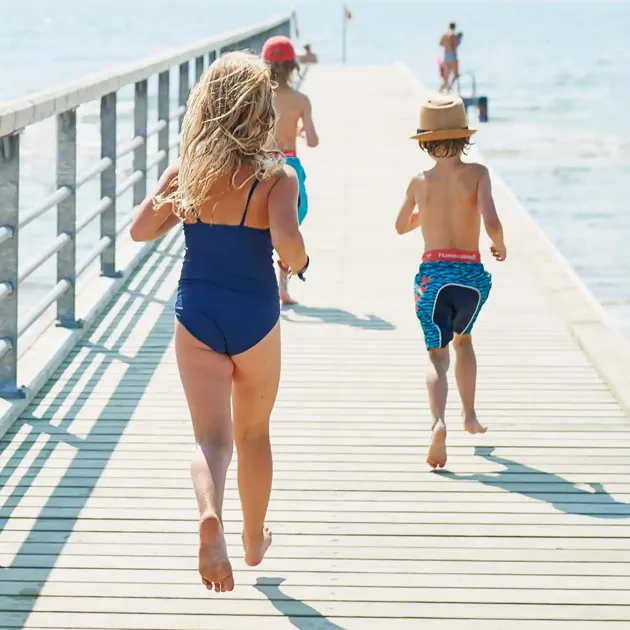 Hvidbjerg Strand Camping Resort Badebro Sommer Badetoej