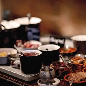 Hvidbjerg Strand Camping Resort Hoefde4 Morgenbuffet Paalaeg