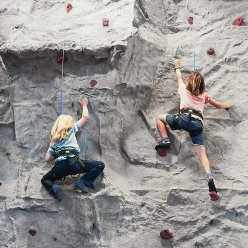 Hvidbjerg Strand Camping Resort Play City Legeland Klatrevaeg Hoej